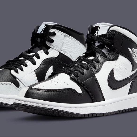 SOLD Womens Air Jordan 1 Mid SE - Picture 6 of 6